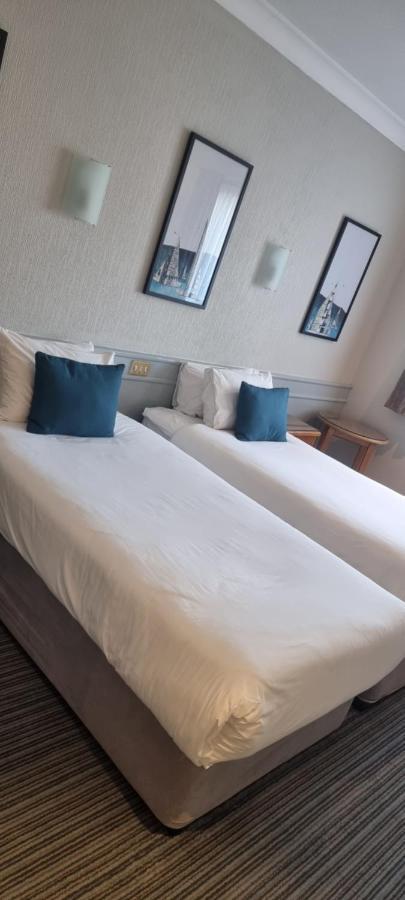 Poole Quay Hotel พูล ภายนอก รูปภาพ
