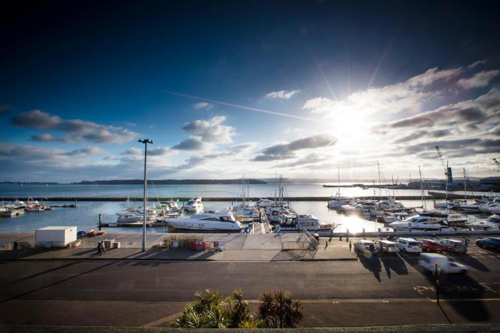 Poole Quay Hotel พูล ภายนอก รูปภาพ